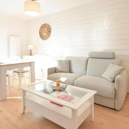 公寓 1 Bedroom Gorgeous In