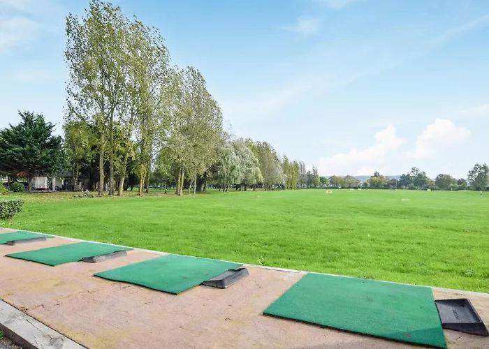 1 Bedroom Gorgeous In Apartamento *