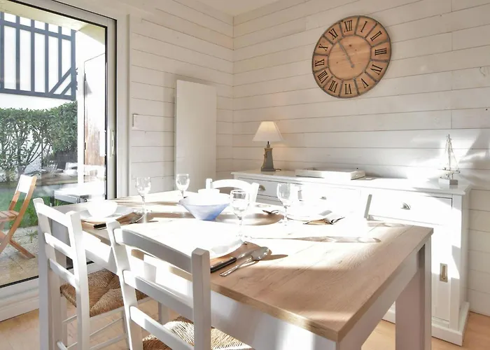 1 Bedroom Gorgeous In Cabourg