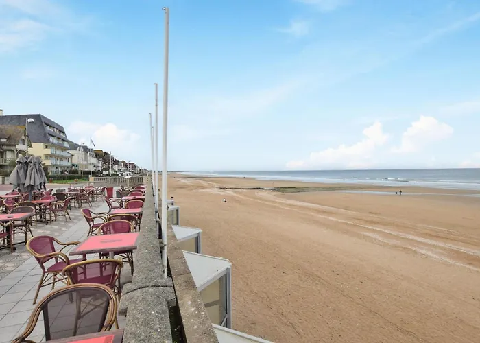1 Bedroom Gorgeous In Apartmán Cabourg