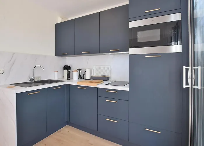 1 Bedroom Gorgeous In *